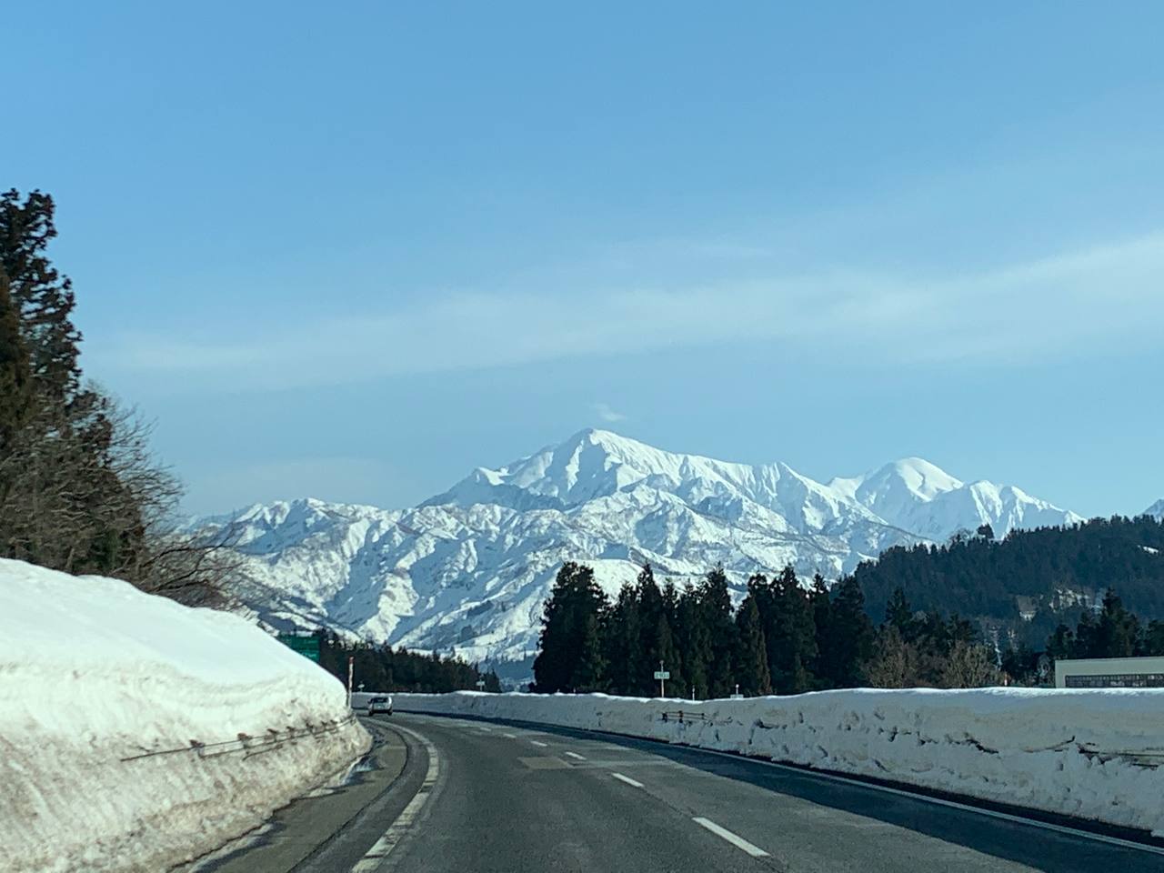 D5B0ACA6-BA38-4689-9D58-047F7ABDFAF3