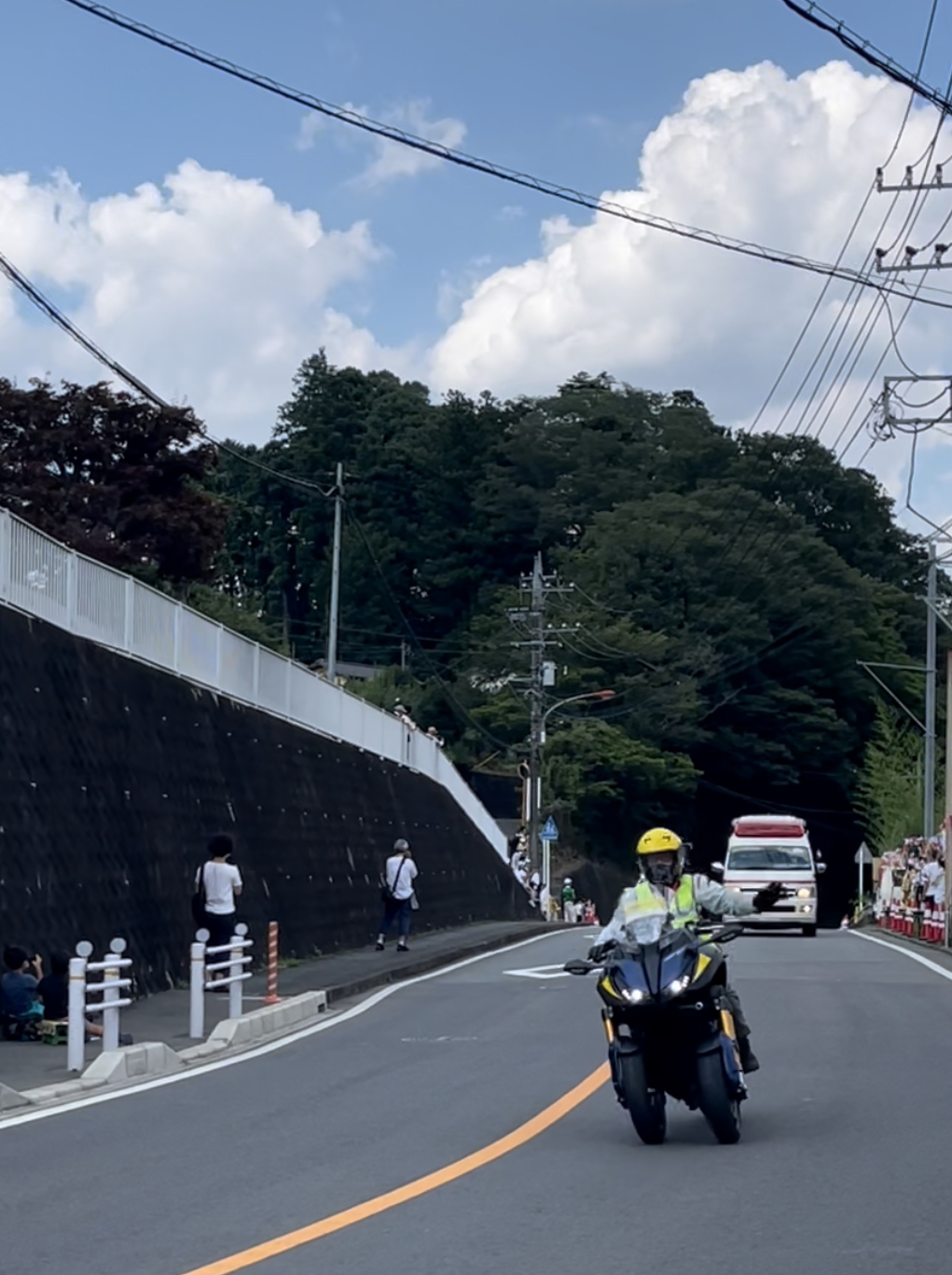 3B09C4FC-CC50-4C72-9B50-A5687A3087F6