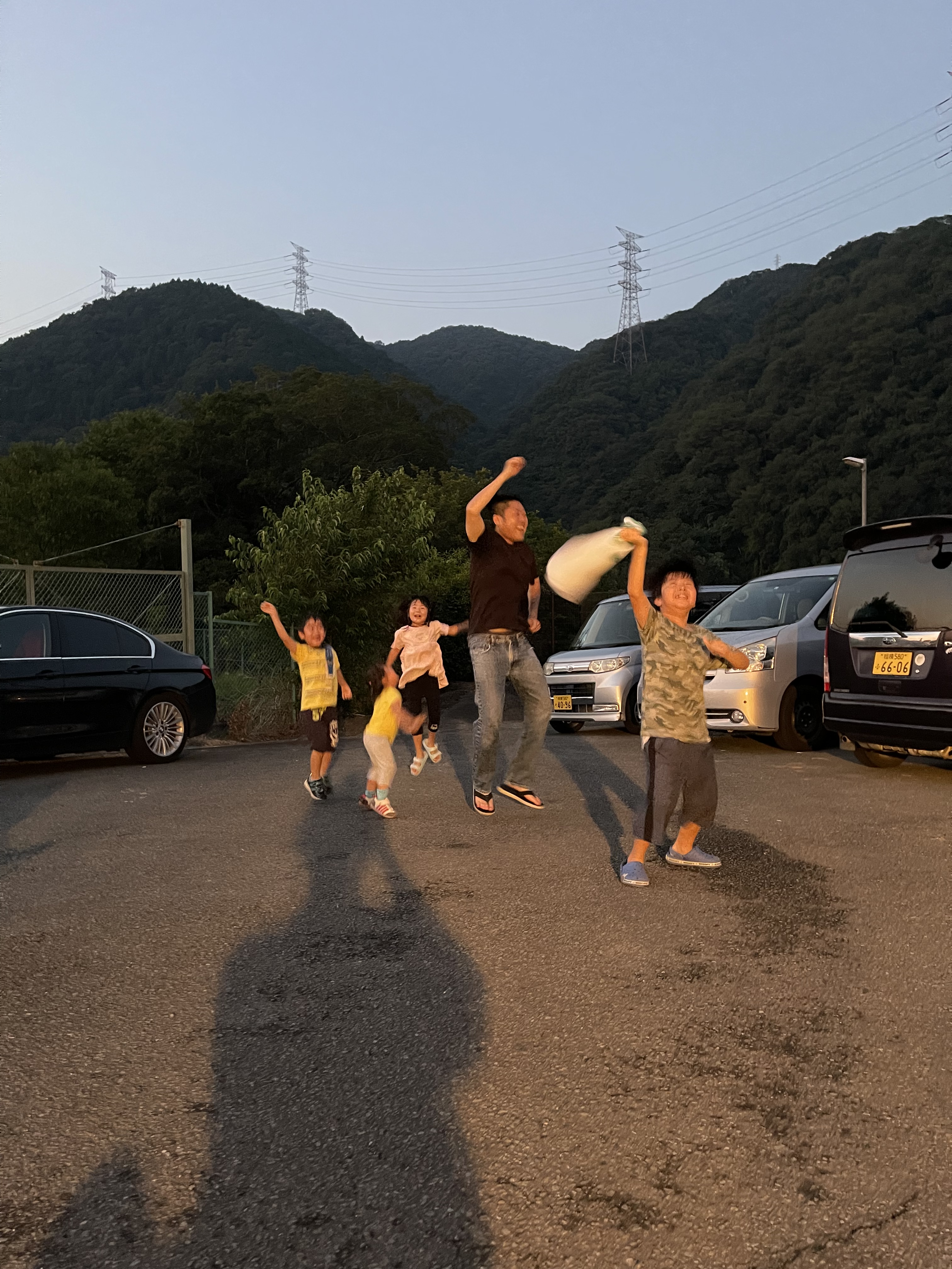 F810B2B8-5CB9-4BC0-822B-A2D43FDF200D