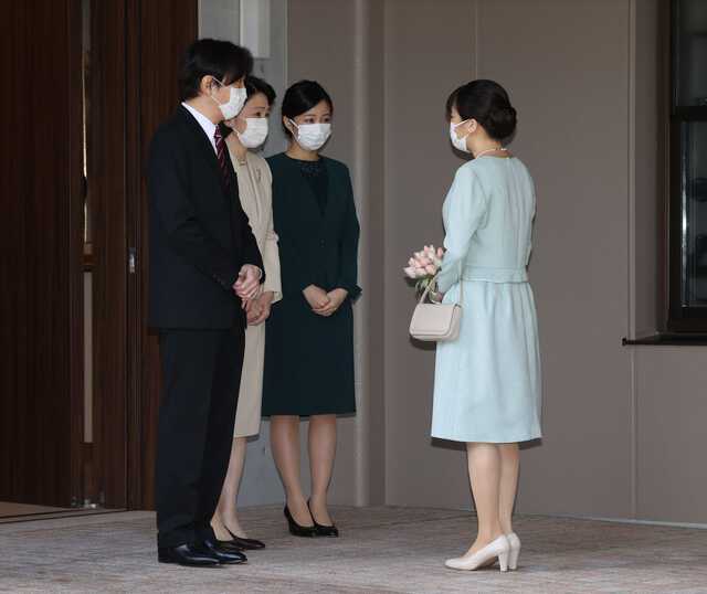 D274AD88-DDDE-4AE4-A2C8-FE6BF521908E