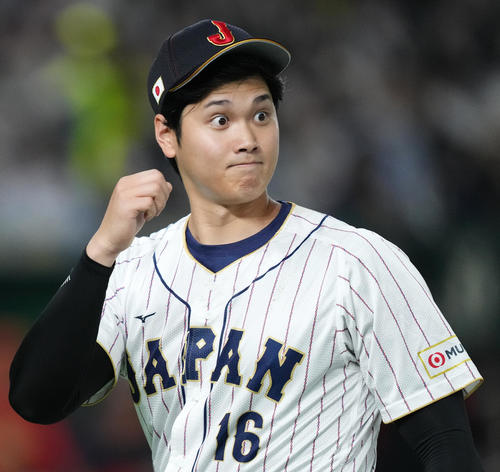 A5BFA5B1-26ED-4C56-AF3D-22BB53C68E72